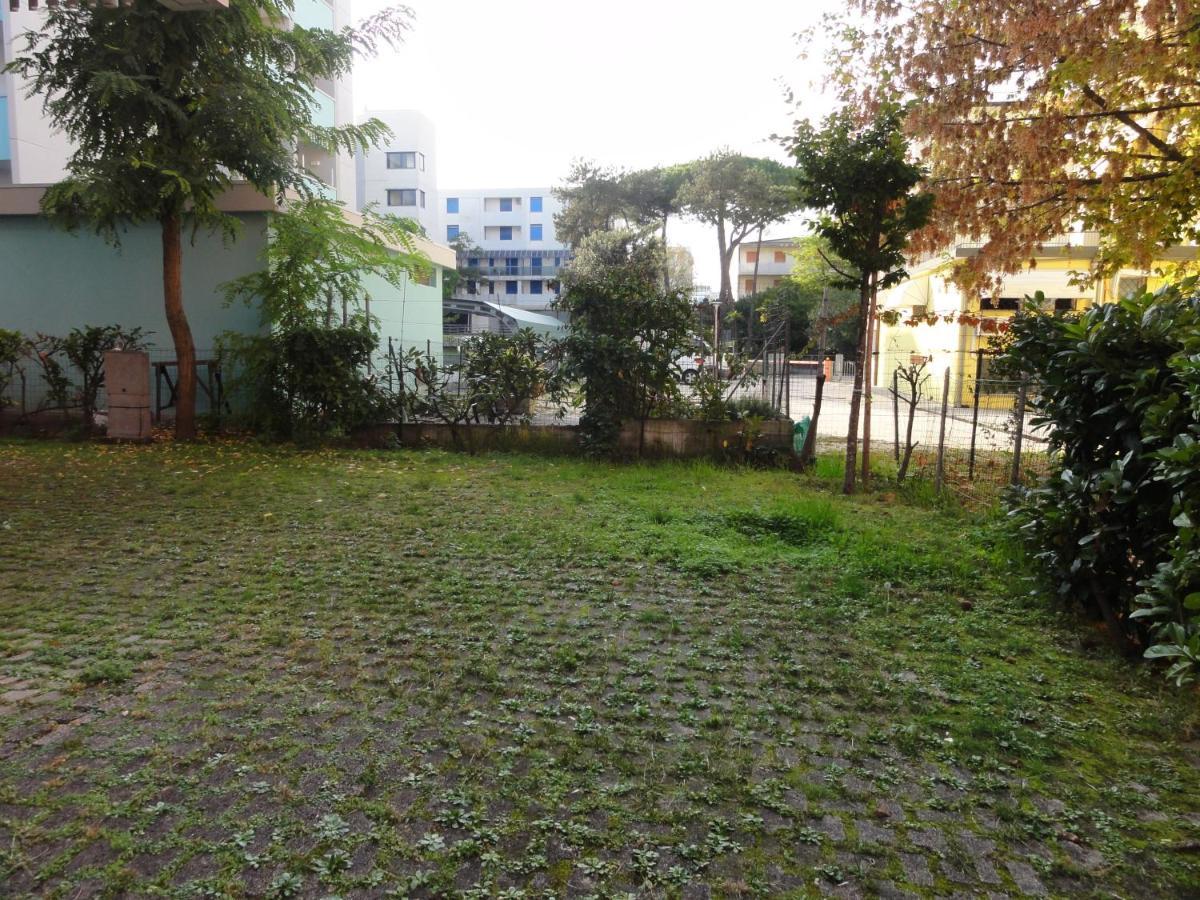 Gabbiano - Appartamenti Bibione Exteriör bild