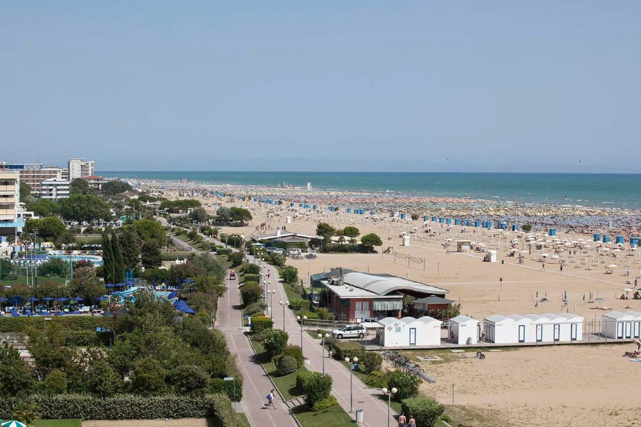 Gabbiano - Appartamenti Bibione Exteriör bild
