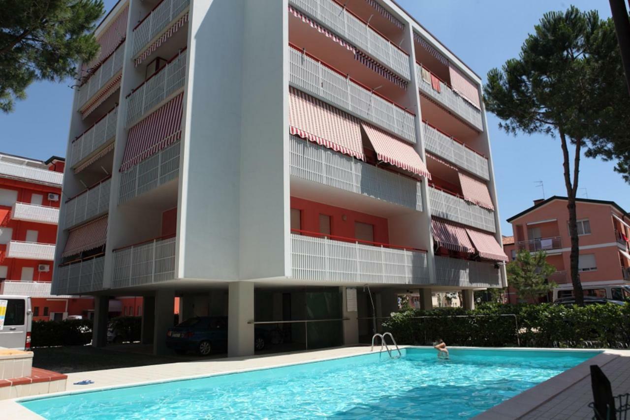 Gabbiano - Appartamenti Bibione Exteriör bild