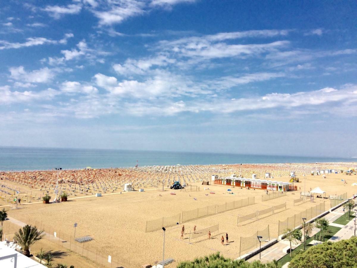 Gabbiano - Appartamenti Bibione Exteriör bild