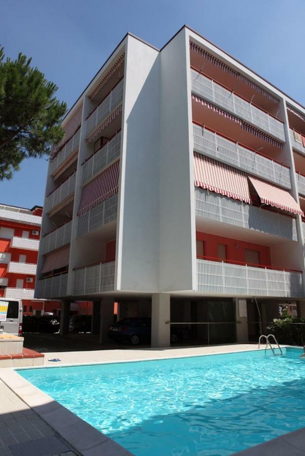 Gabbiano - Appartamenti Bibione Exteriör bild
